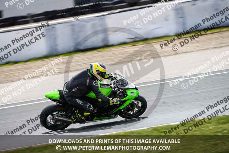 cadwell no limits trackday;cadwell park;cadwell park photographs;cadwell trackday photographs;enduro digital images;event digital images;eventdigitalimages;navarra;no limits trackdays;peter wileman photography;racing digital images;trackday digital images;trackday photos